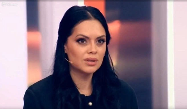 Терпение Анастасии лопнуло, когда муж избил ее до полусмерти | Источник: кадр из передачи «Пусть говорят» (16+), Первый канал