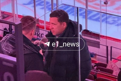 Экс-губернатор Куйвашев посетил хоккей в Екатеринбурге