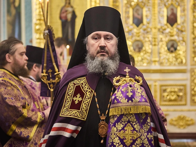 В 2004 году он принял монашеский постриг, затем был рукоположен в иеродиакона, а позже — в иеромонаха. | Источник: Александр Ощепков / NGS.RU