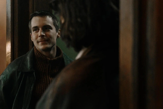 Источник: кадр из сериала «Фишер» (18+), реж. Сергей Тарамаев, Любовь Львова и др., с 2023-го по настоящее время