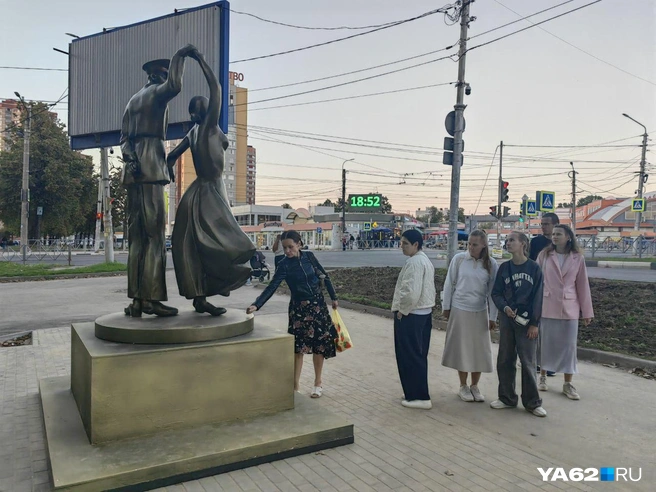 Новая скульптура заинтересовала рязанцев | Источник: Кристина Мельникова