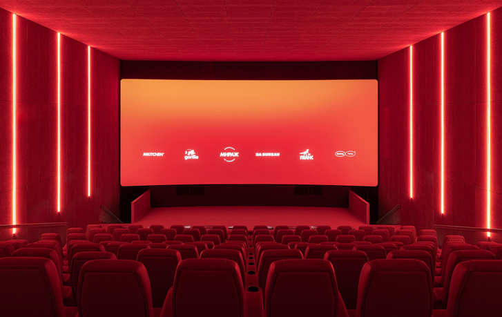 Кинотеатр Mirage cinema в Санкт-Петербурге