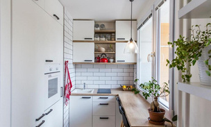 Как обустроить удобную кухню в хрущевке: 12 практичных советов от дизайнеров