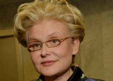 Елена Малышева объяснила, почему колет ботокс