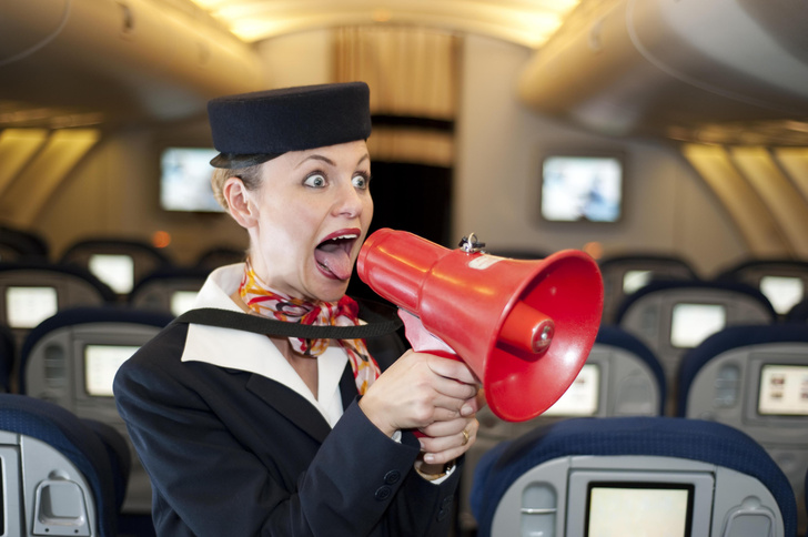 6 привычек пассажиров, которые бесят стюардесс