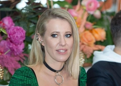 Ксения Собчак превратила в хаос номер в люксовом отеле Парижа