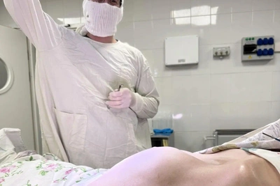 Гигантскую опухоль кишечника вырезали у жительницы Алтая