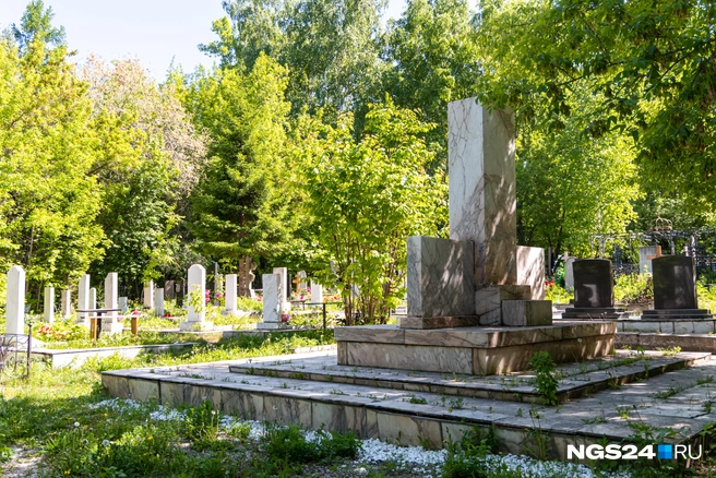 Стела за счет иностранцев | Источник: Мария Ленц / NGS24.RU