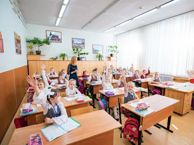Средняя зарплата учителя в Ростове больше, чем у воспитателя | Источник: Александр Подопригора / 161.RU