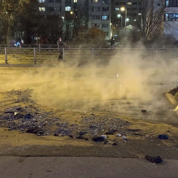 Свыше 40 домов останутся без горячей воды и тепла. Что известно об аварии на Маршала Казакова | Источник: пресс-служба ГУП ТЭК СПб