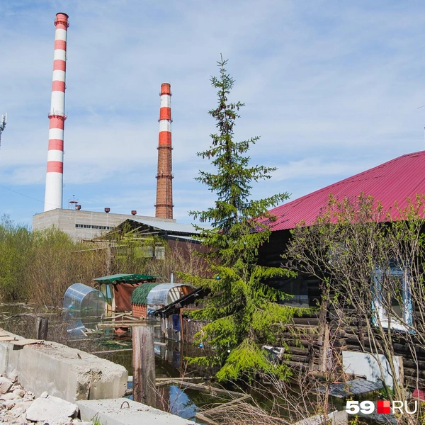 «Море» простирается почти до кондитерской фабрики | Источник: Тимофей Калмаков / 59.RU