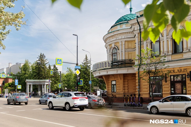 По вечерам здесь меньше машин и много людей | Источник: Мария Ленц / NGS24.RU