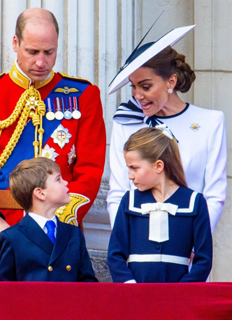 Читаем по губам: что Кейт Миддлтон говорила своим детям во время Trooping the Colour (Луи это не понравилось)