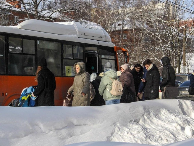 В общественном транспорте утром было не протолкнуться. | Источник: Наталья Бурухина / NN.RU
