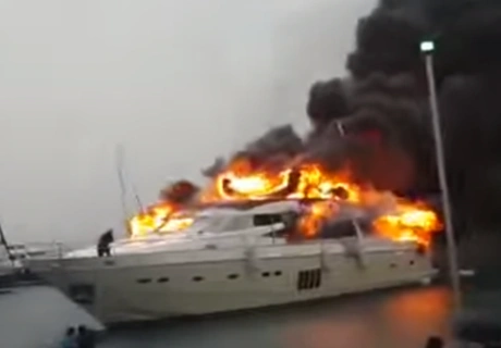 В Турции в дождь загорелась яхта российского бизнесмена | ya62.ru