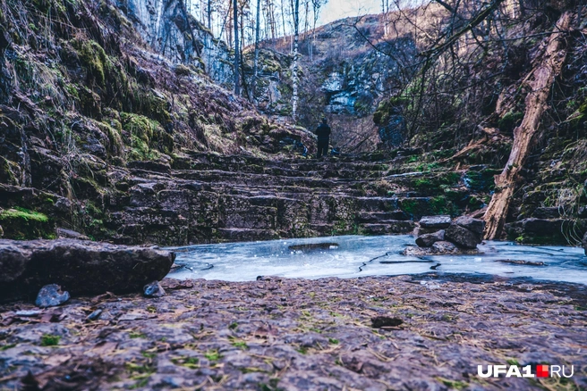 Водопады действительно сухие | Источник: Булат Салихов