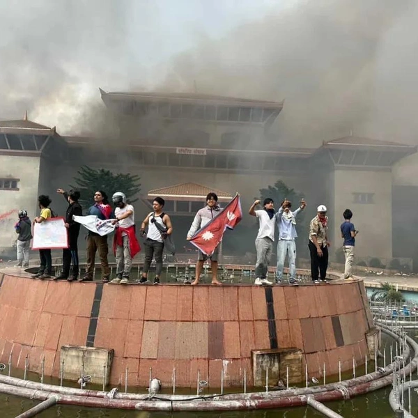 Зумеров очень разозлило решение властей ввести блокировку на соцсети | Источник: Kaze / X