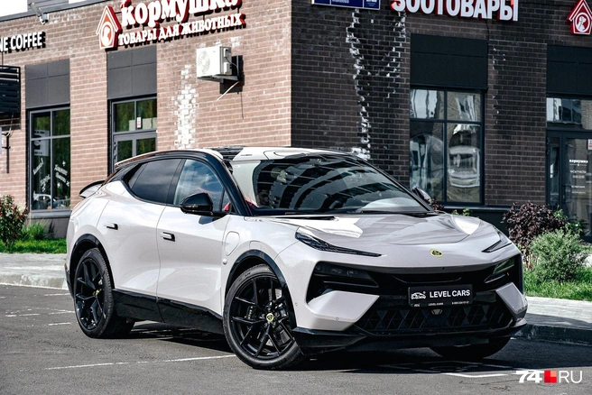 Lotus Eletre имеет 800-вольтовую архитектуру, то есть на челябинских ЭЗС способен принять полные 150 кВт мощности | Источник: Артем Краснов