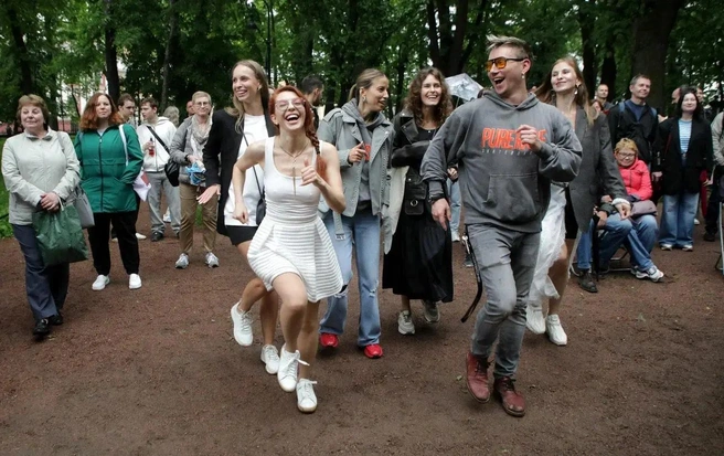 Куда пойти 5–7 сентября: «Яблочный полдень» в Царском Селе, «Книжный сад» и городской фестиваль-караоке | Источник: предоставлено пресс-службой «Петербург-концерта»
