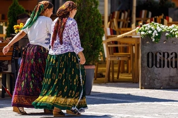 «Цыганка нагадала, что умру в 45 лет от инсульта. Думаю об этом постоянно. Как избавиться от наваждения?»