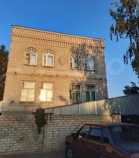 Площадь дома 310 квадратных метров | Источник: avito.ru