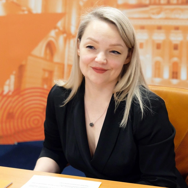 Ольга Артеменко, основатель агентства по продвижению и PR, студии подкастов «Конечно, да!» | Источник: Анжела Мнацаканян/ «Фонтанка.ру»