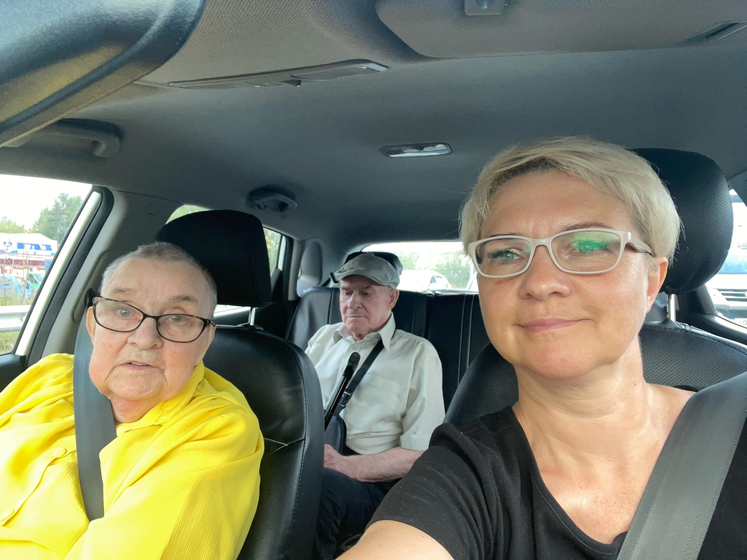 Самое сложное  выдержать психологически: дочь рассказала, как ухаживает за лежачими родителями