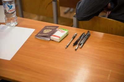 Воронежского школьника удалили с ЕГЭ по русскому за шпаргалку