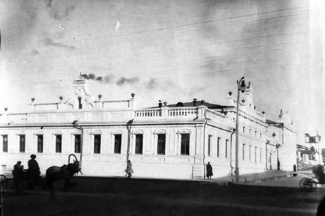 Смотрим, каким было Общественное собрание до революции | Источник: Pastvu.com