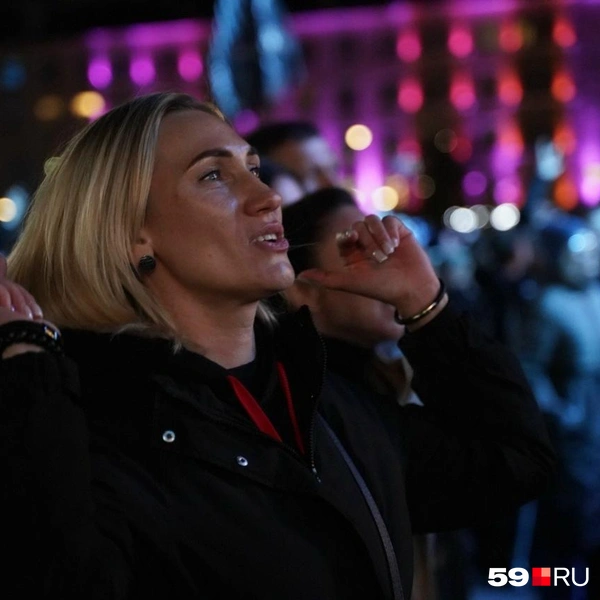 Сложно не танцевать, когда слышишь любимую песню | Источник: Репсиме Зурнаджян / 59.RU
