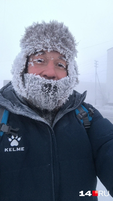 Каждый день 20–30 километров пройти пешком в студеный мороз для Деда Мороза не проблема | Источник: Владимир Гоношенко