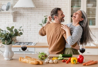 Если хотите сыграть золотую свадьбу: 4 правила для мужчин и женщин, которые долго вместе