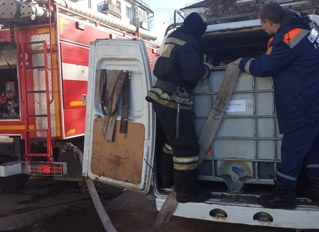 В связи с масштабной аварией на водопроводе рязанские власти организовали подвоз воды | ya62.ru