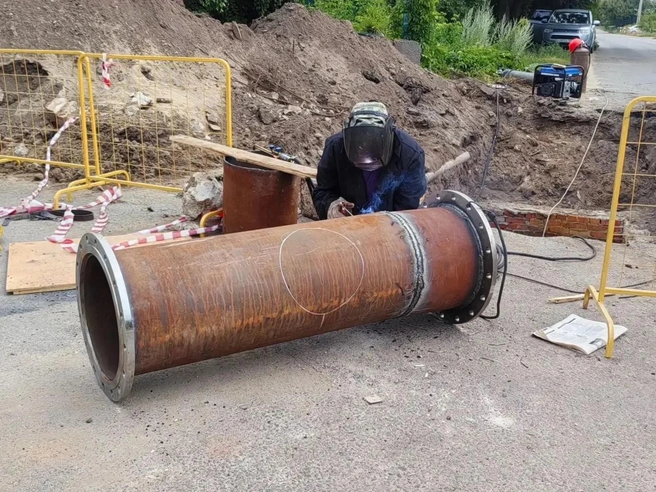 Водоканал отчитался о ходе работ, из-за которых десятки тысяч воронежцев остались без воды в жару | Источник: РВК-Воронеж/ max.ru