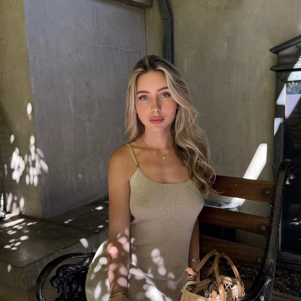 Юлия Вавилова, Юлией Вавиловой, Юлия Вавилова и Дуров, девушка Павла Дурова, девушка Дурова, Павел Дуров, девушка миллиардера, Юлия Вавилова фото | Источник: Социальные сети