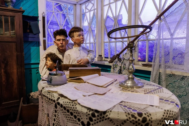 Настолько реалистично, что кажется, будто перед тобой реальные люди | Источник: Алексей Волхонский / V1.RU
