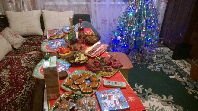 Стол Николая Зятькова
