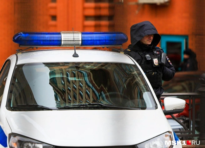 Полиция выехала на вызов и заметила, что жаловавшиеся находятся в измененном состоянии | Источник: Артём Устюжанин / MSK1.RU