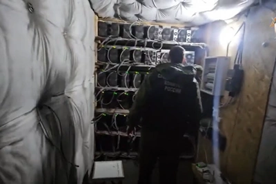 Предприниматель из Шелехова «намайнил» долг в 40 миллионов рублей