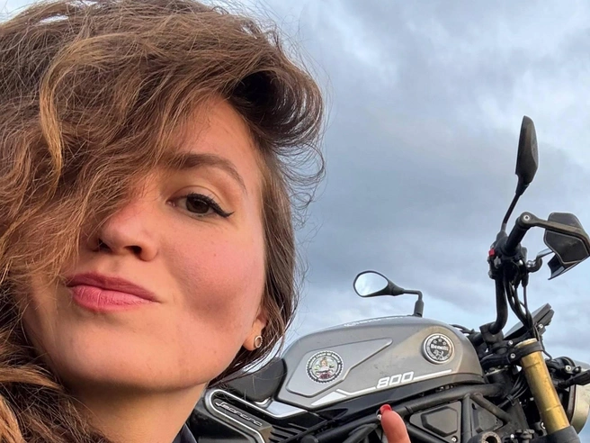 По Чуйскому тракту блогер проехала весь Алтай | Источник: Ксения Чекменёва