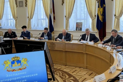 Сергей Ситников провел заседание антитеррористической комиссии