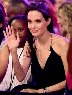 Анджелина Джоли на церемонии вручения премии Kid’s Choice Awards
