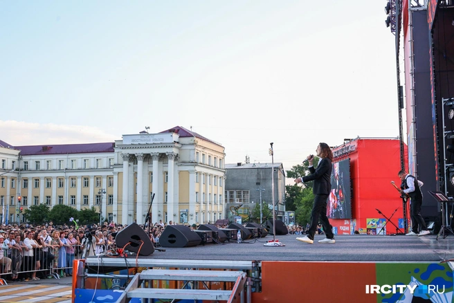 Вслед за Заммером на сцене появилась группа Burrn | Источник: Ксения Филимонова / «ИрСити»