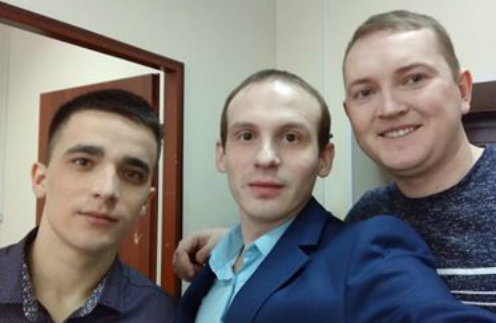 Слева направо: Сергей Семенов, Илья Анищенко и Евгений, который помогал проводить расследование