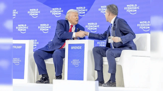 Трамп признался, что перестал носить компрессионные носки, потому что они ему «не нравились». | Источник: MEGA