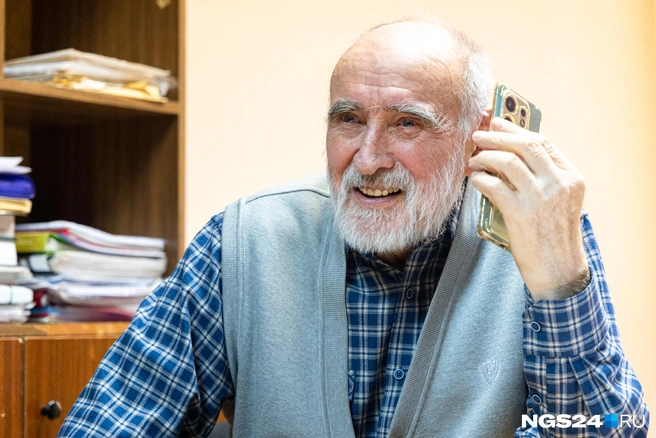 В 84 года на рабочем месте | Источник: Мария Ленц / NGS24.RU