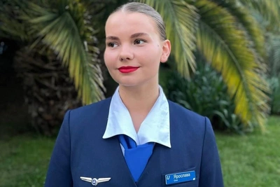 Екатеринбурженка вошла в число самых красивых стюардесс