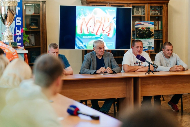 Первое, на что обратили внимание создатели проекта,&nbsp;— рост населенных пунктов, которые соревнуются между собой | Источник: Ксения Зимина 