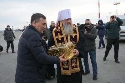 Ковчег с мощами святителя Иннокентия доставили в Хабаровск