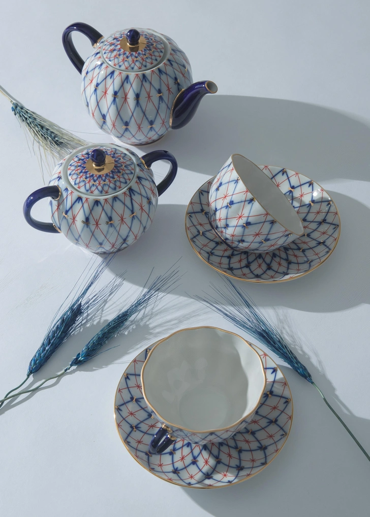 «Сетка 1950»&nbsp;— современное прочтение рисунка «Клеточка». | Источник: Императорский Фарфоровый Завод